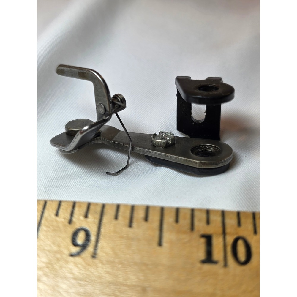 Singer 714 Sewing Machine Replacement Part MPN 174458 Vintage Metal Component